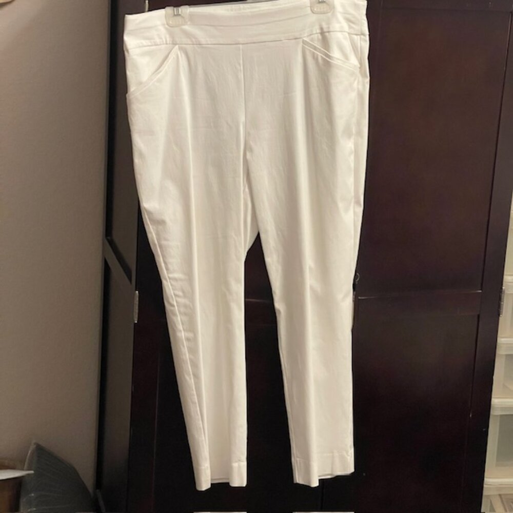 Chico's Size 3  Perfect Stretch Ankle Pant